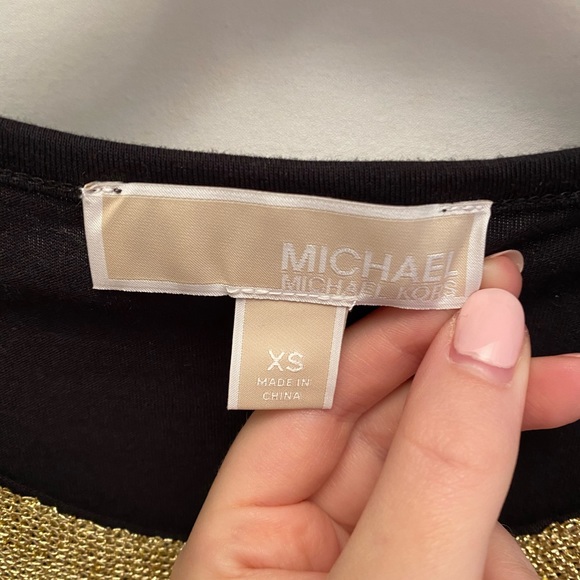 Michael Kors cap sleeve top with gold detail XS - Picture 3 of 5